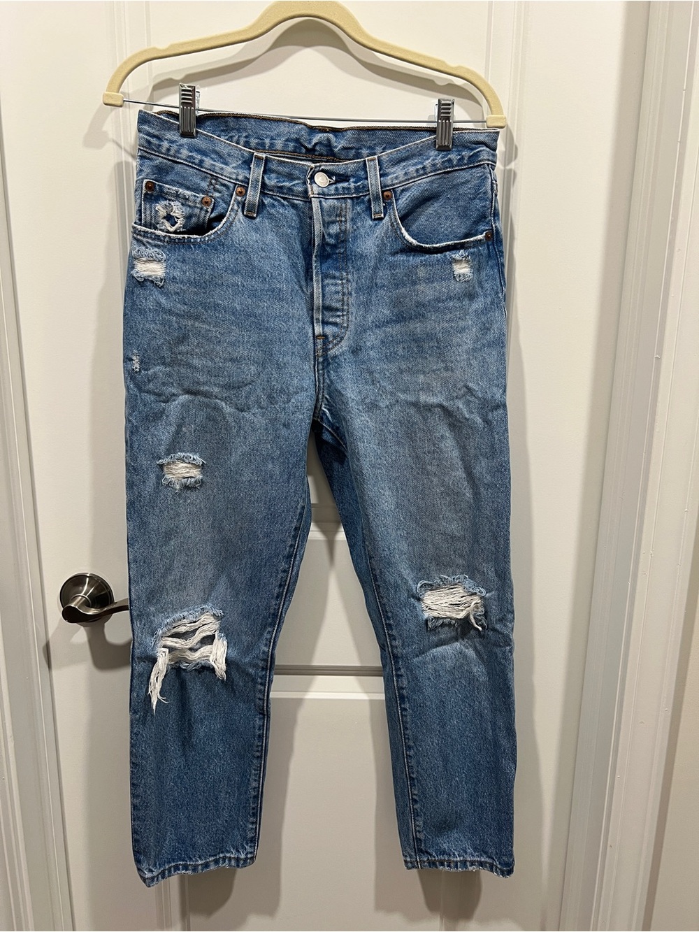 Levi’s 501 Crop Distressed Blue Jeans
